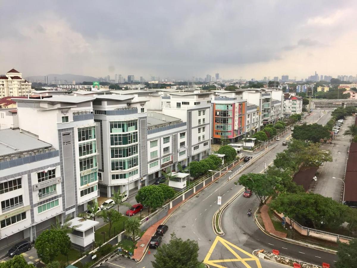 Cozy Kelana Jaya Semi-D Apt Near Mall, College & Hospital Petaling Jaya Eksteriør bilde